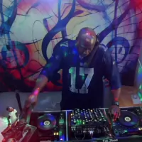 Live On Air by hmul
