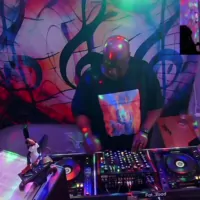 Live On Air by hmul