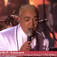 Live On Air by Radio Jovem Mix