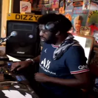 Live On Air by Toddy Tempo.